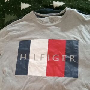 Tommy Hilfiger Gray Logo T-Shirt